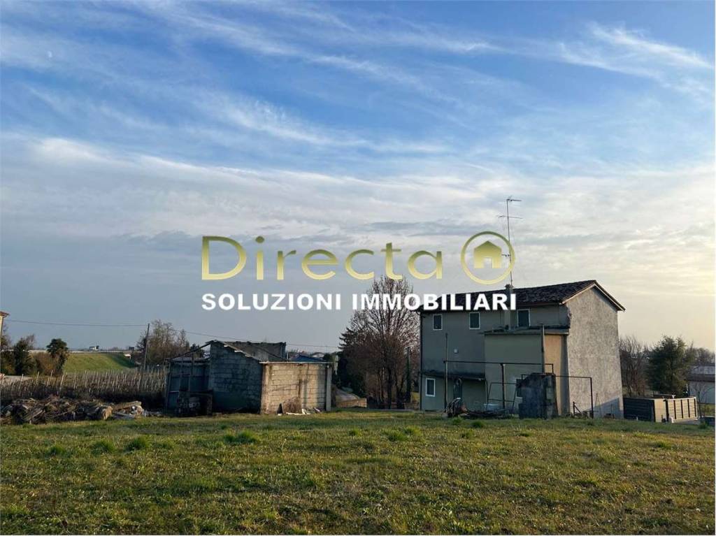 casa indipendente in vendita a San Fior in zona Castello Roganzuolo