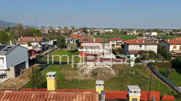 terreno edificabile in vendita a San Fior