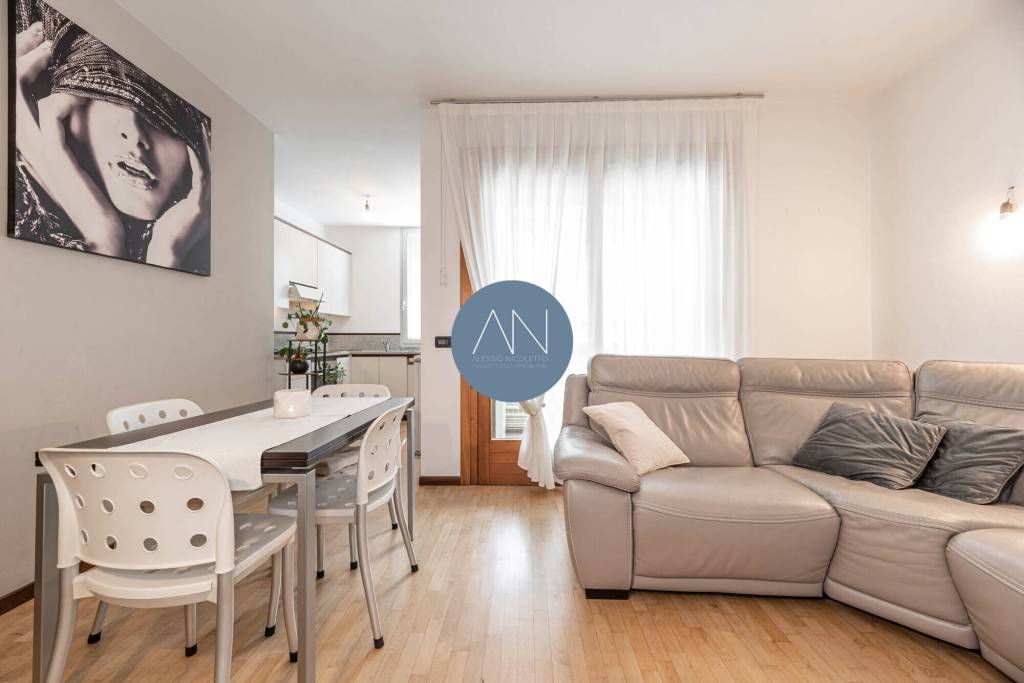 appartamento in vendita a San Fior in zona Castello Roganzuolo