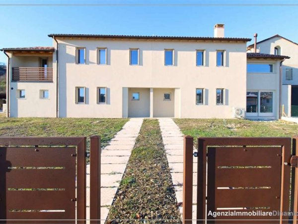 casa indipendente in vendita a San Pietro di Feletto