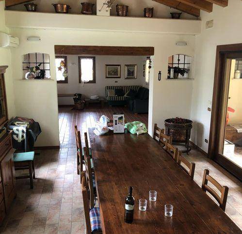 casa indipendente in vendita a San Pietro di Feletto