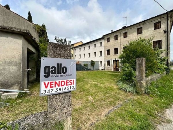 casa indipendente in vendita a San Pietro di Feletto