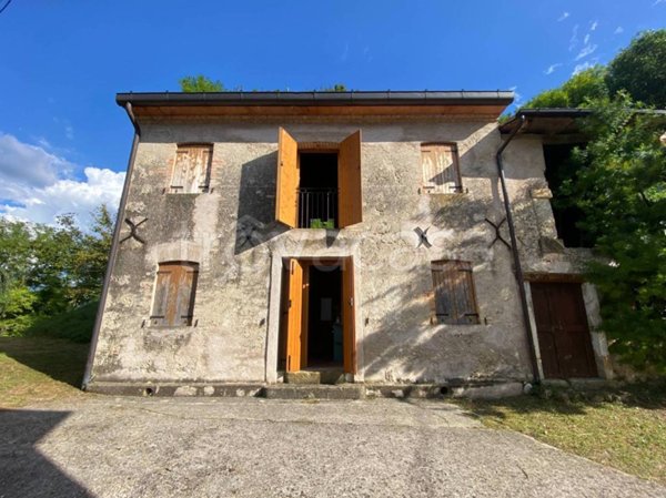casa indipendente in vendita a San Pietro di Feletto