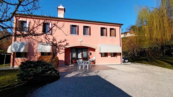 casa indipendente in vendita a San Pietro di Feletto