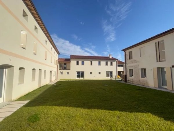 casa indipendente in vendita a San Pietro di Feletto