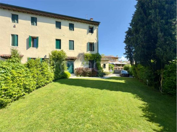 casa indipendente in vendita a San Pietro di Feletto