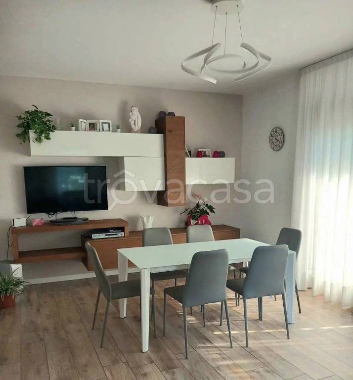 casa indipendente in vendita a San Pietro di Feletto