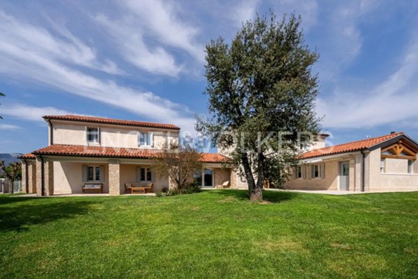 casa indipendente in vendita a San Pietro di Feletto