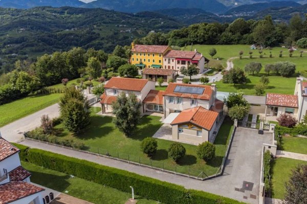 casa indipendente in vendita a San Pietro di Feletto