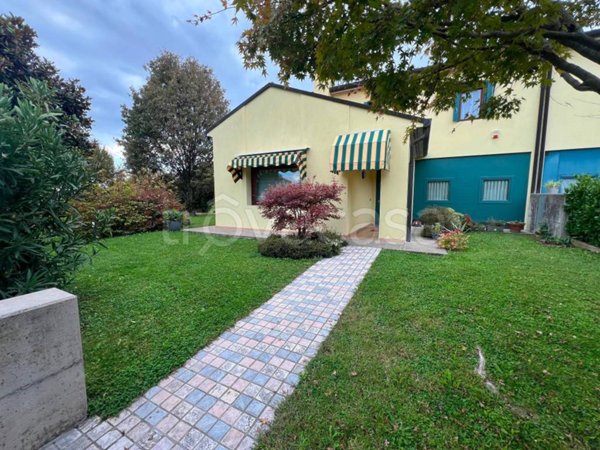 casa indipendente in vendita a San Pietro di Feletto