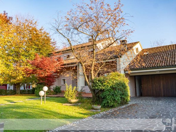 casa indipendente in vendita a San Pietro di Feletto