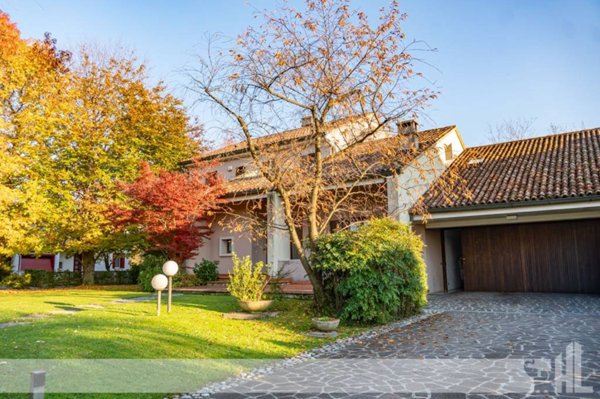 casa indipendente in vendita a San Pietro di Feletto