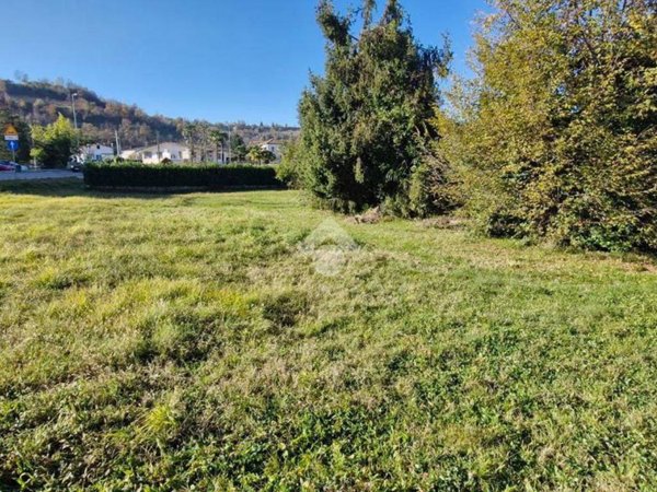 terreno edificabile in vendita a San Pietro di Feletto in zona Bagnolo