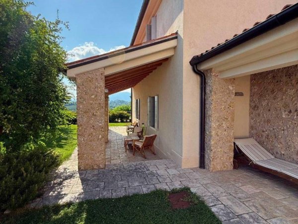 casa indipendente in vendita a San Pietro di Feletto in zona San Pietro