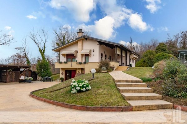 casa indipendente in vendita a San Pietro di Feletto