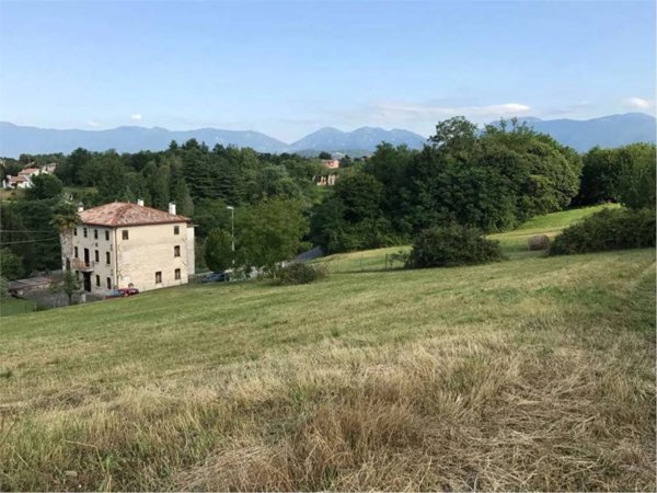 terreno edificabile in vendita a San Pietro di Feletto