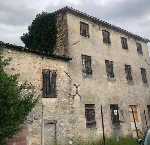 casa indipendente in vendita a San Pietro di Feletto