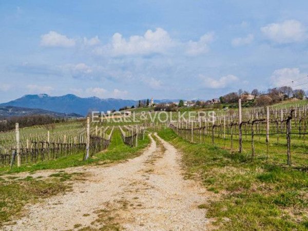 casale in vendita a San Pietro di Feletto