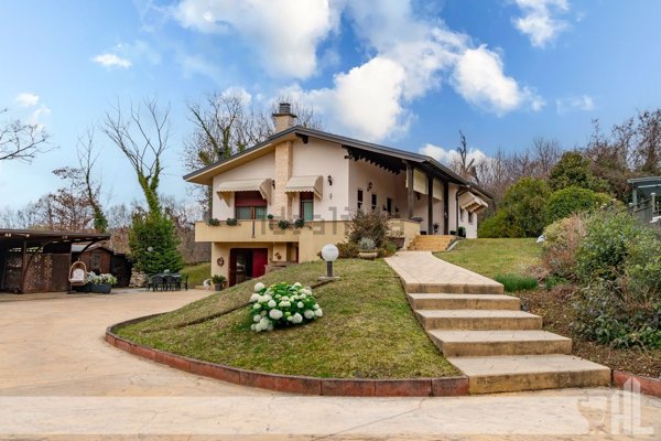 casa indipendente in vendita a San Pietro di Feletto in zona Rua di Feletto