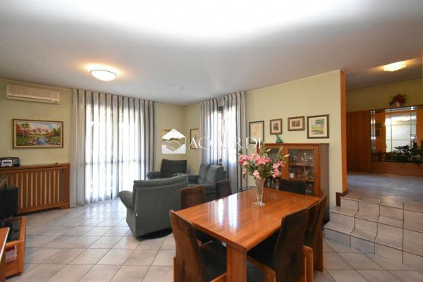 casa indipendente in vendita a San Pietro di Feletto in zona San Pietro