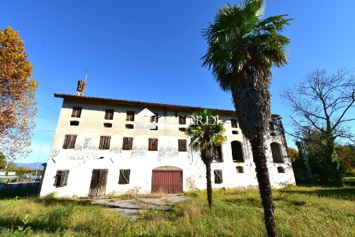 casale in vendita a San Polo di Piave
