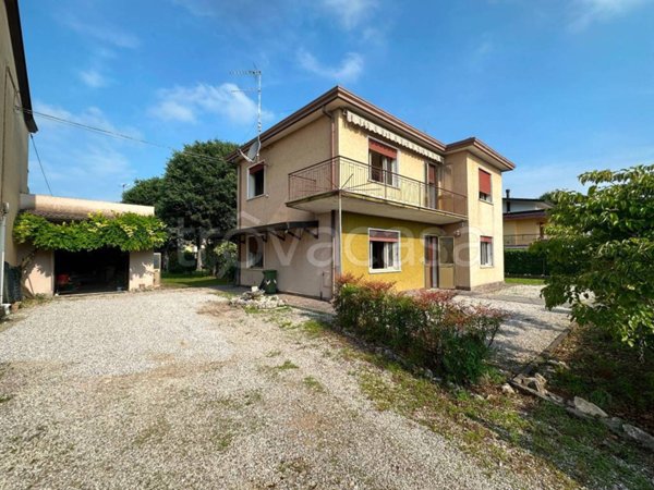 casa indipendente in vendita a Santa Lucia di Piave