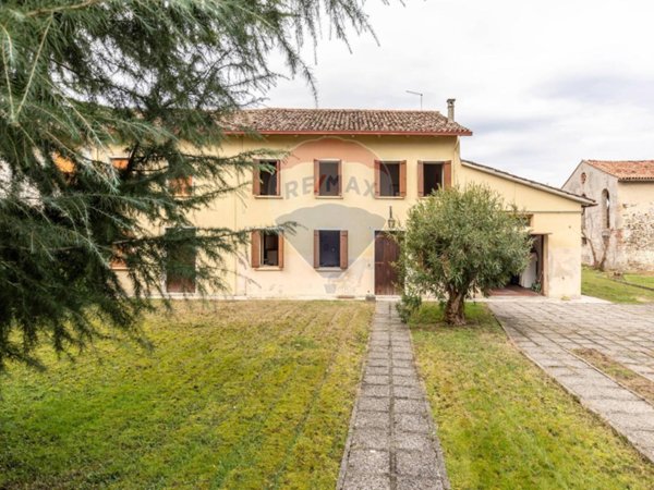 casa indipendente in vendita a Santa Lucia di Piave