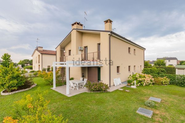 casa indipendente in vendita a Santa Lucia di Piave