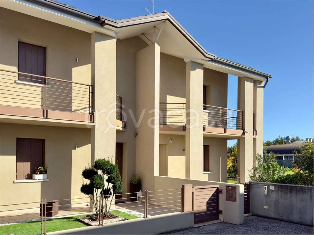 casa indipendente in vendita a Santa Lucia di Piave