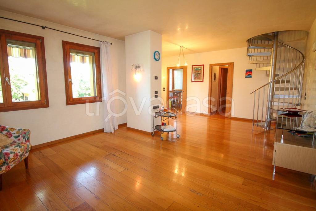 appartamento in vendita a Santa Lucia di Piave