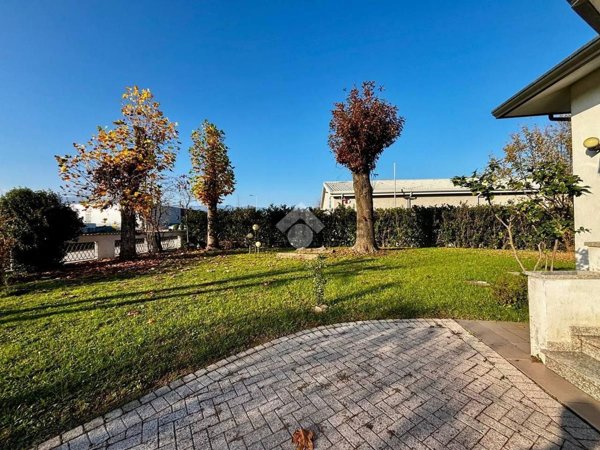 casa indipendente in vendita a Santa Lucia di Piave