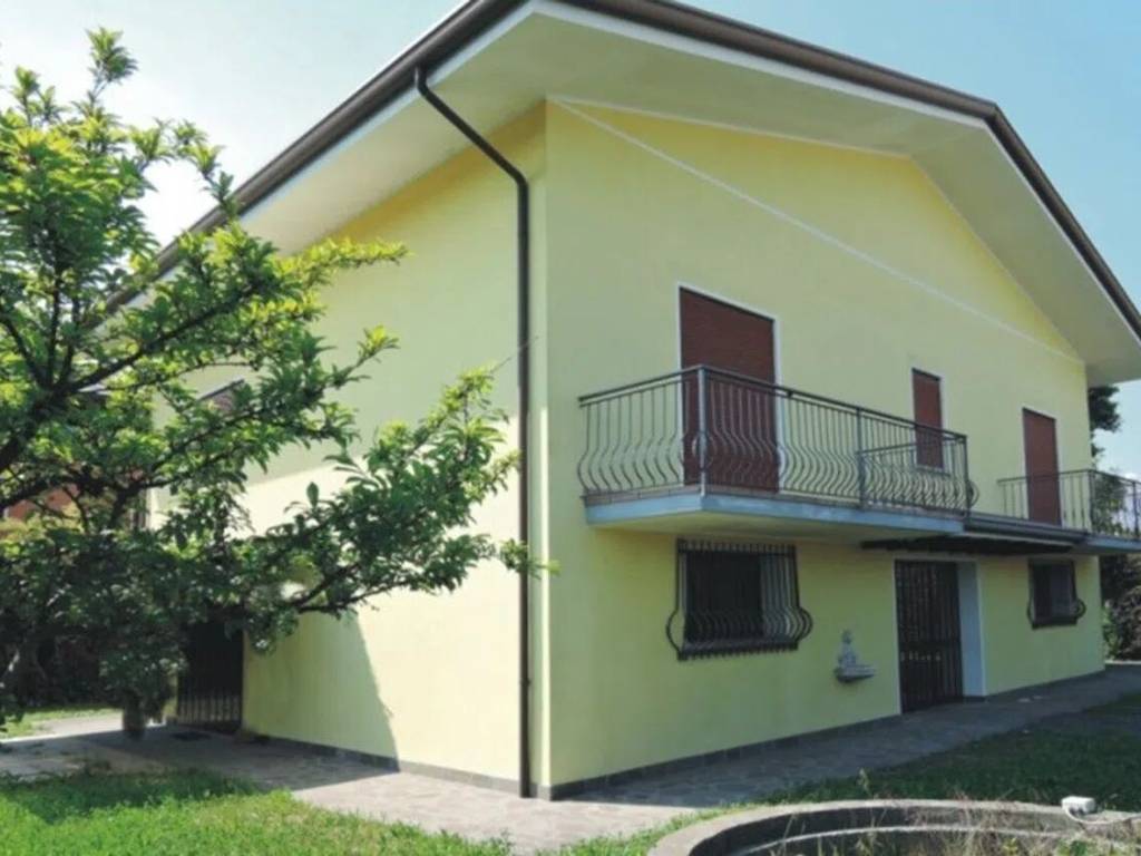 casa indipendente in vendita a Santa Lucia di Piave