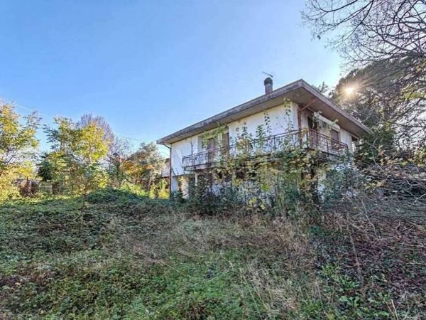 casa indipendente in vendita a Santa Lucia di Piave in zona Sarano