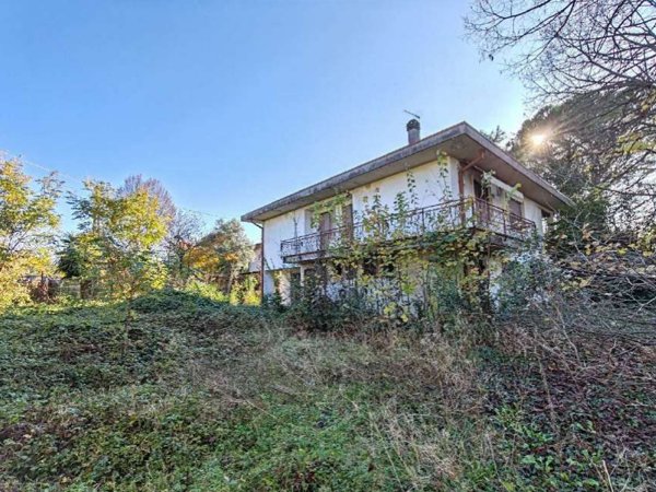 casa indipendente in vendita a Santa Lucia di Piave in zona Sarano