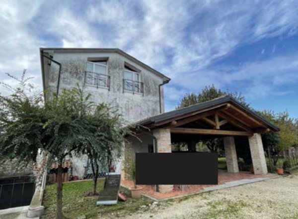 casa indipendente in vendita a Santa Lucia di Piave