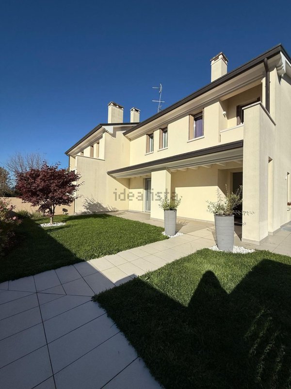 casa indipendente in vendita a Santa Lucia di Piave