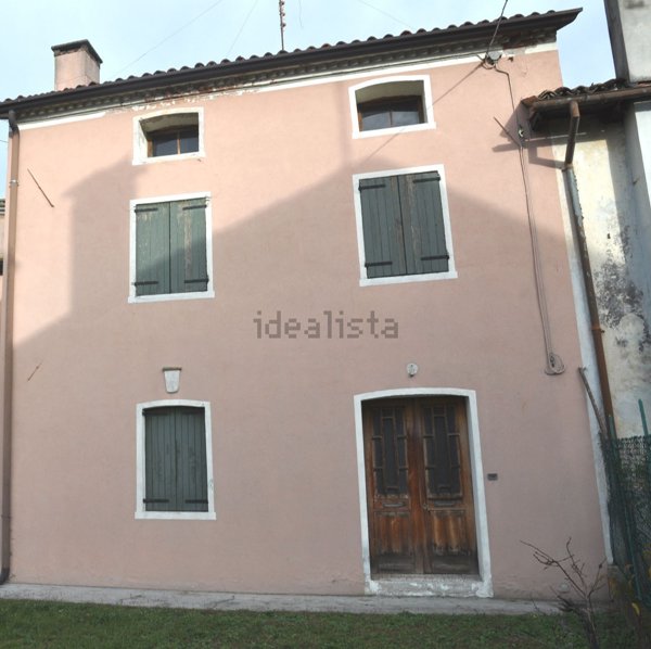 pentavano in vendita a Santa Lucia di Piave