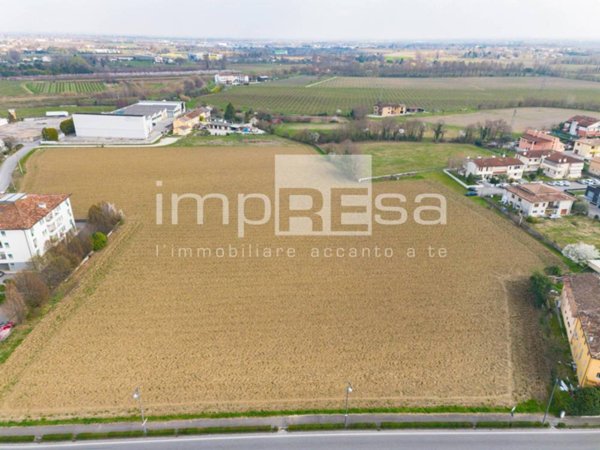 ufficio in vendita a Santa Lucia di Piave in zona Sarano