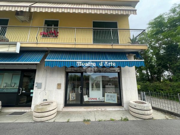 negozio in vendita a Santa Lucia di Piave