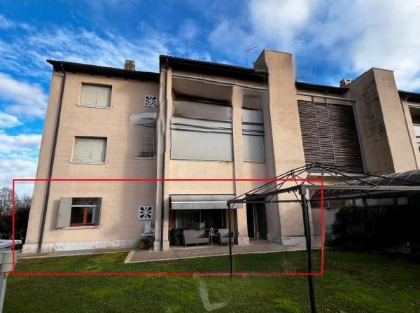 appartamento in vendita a Santa Lucia di Piave in zona Sarano