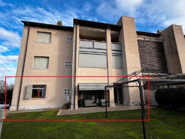 appartamento in vendita a Santa Lucia di Piave in zona Sarano