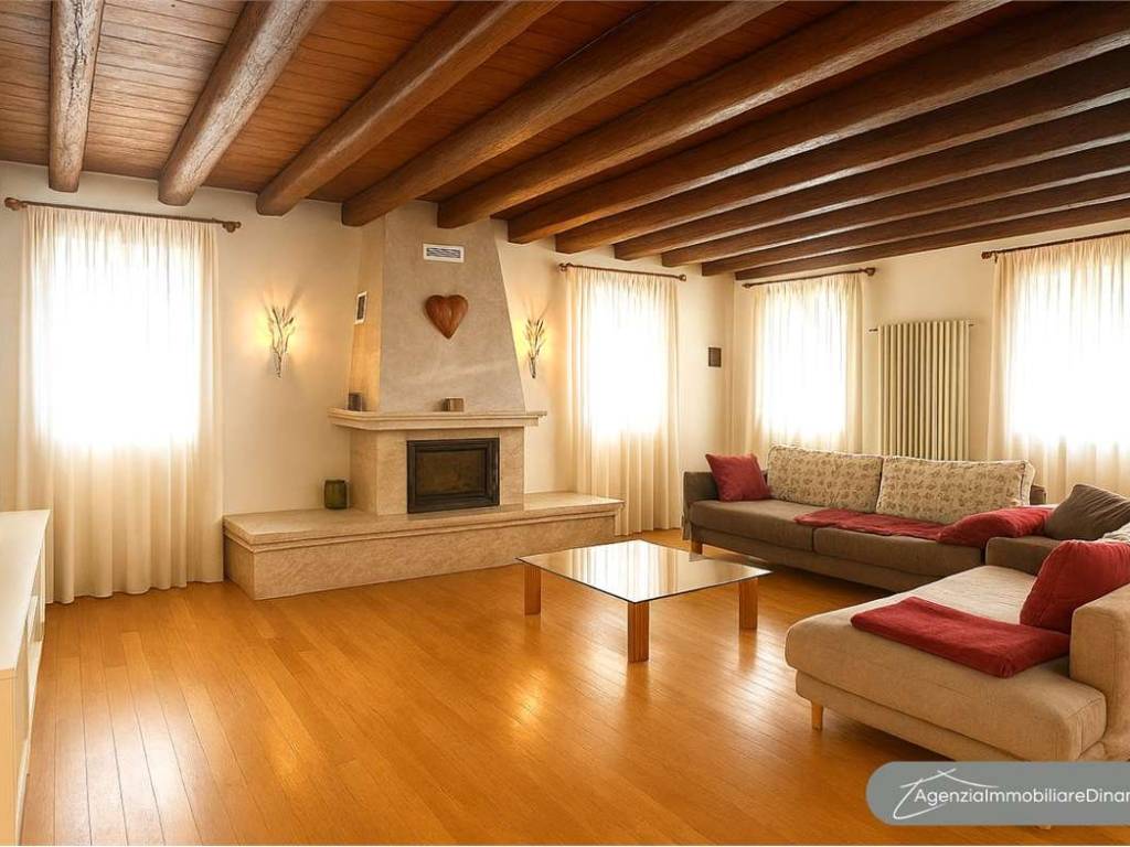 casa indipendente in vendita a Santa Lucia di Piave in zona Bocca di Strada