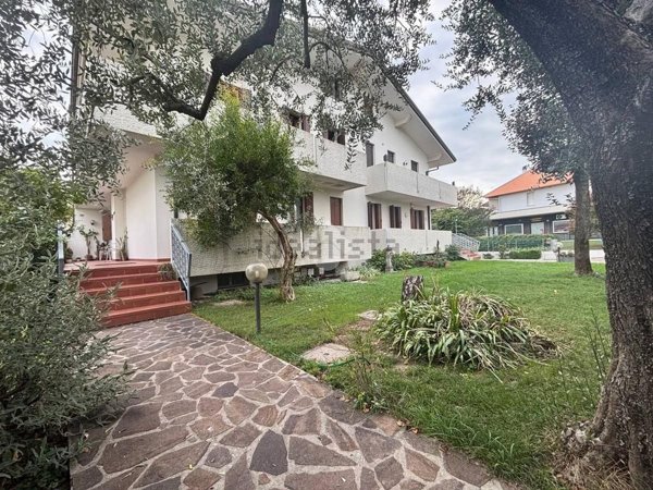 appartamento in vendita a Santa Lucia di Piave in zona Bocca di Strada