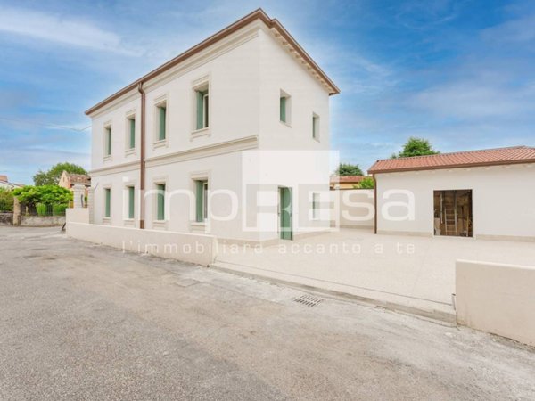 casa indipendente in vendita a Santa Lucia di Piave