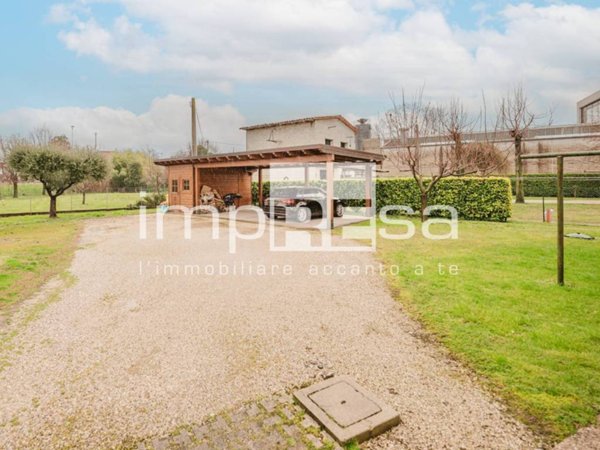 casa indipendente in vendita a San Vendemiano