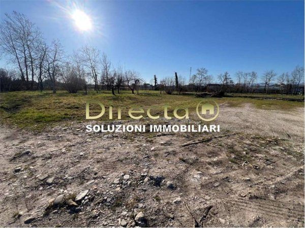 terreno edificabile in vendita a San Vendemiano in zona Fossamerlo