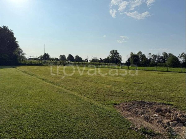 terreno agricolo in vendita a San Vendemiano in zona Cosniga/Zoppè