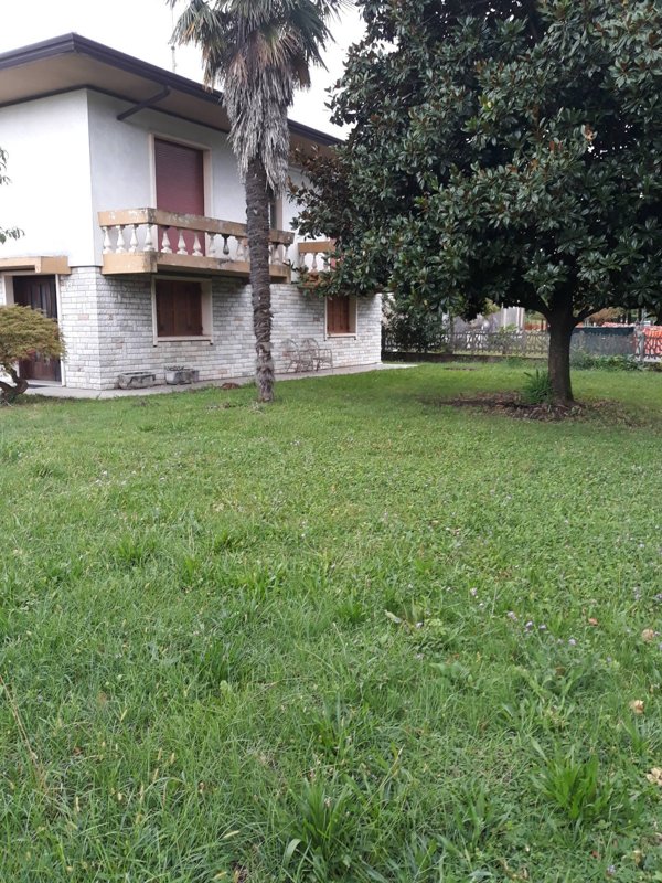 casa indipendente in vendita a San Vendemiano