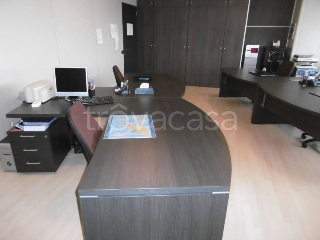 ufficio in vendita a San Vendemiano in zona Fossamerlo