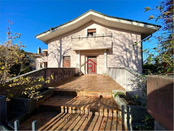 casa indipendente in vendita a San Vendemiano in zona Fossamerlo